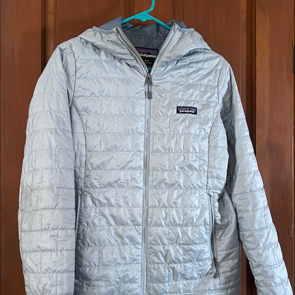 Patagonia Blue hooded Nano puff Jacket